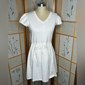 White 100% cotton spa tunic sise small by Spa I’d